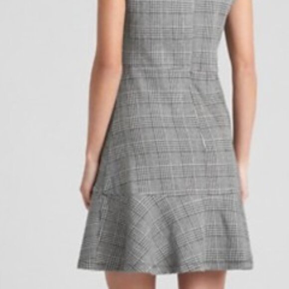 Gap Plaid Fit and Flare Peplum Dress in Ponte, Sz 10 Black plaid - Picture 6 of 16